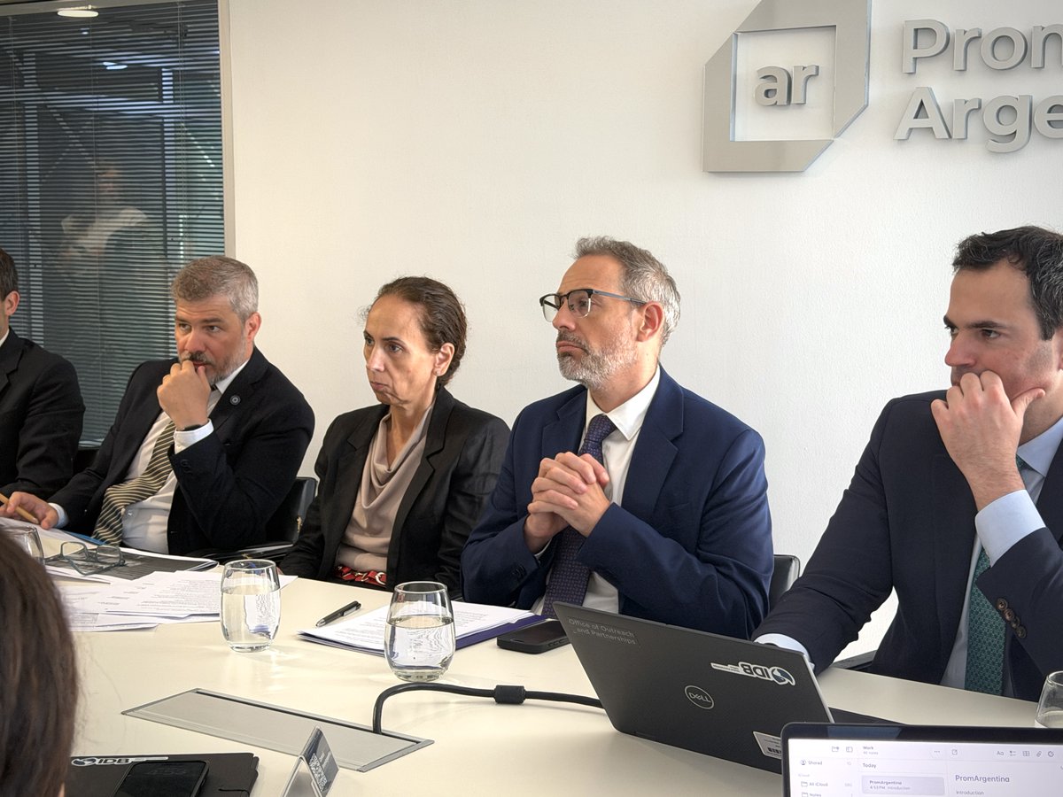 PromArgentina tweet media