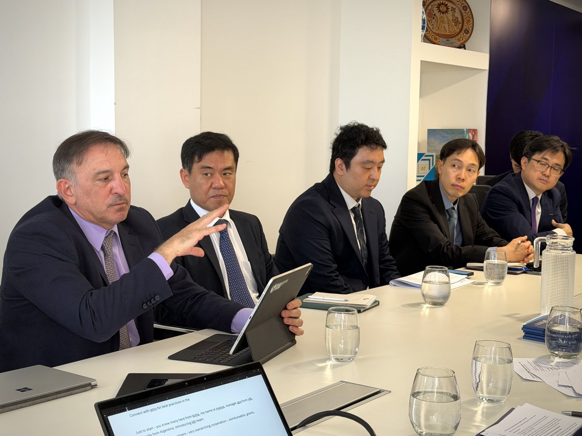 PromArgentina tweet media