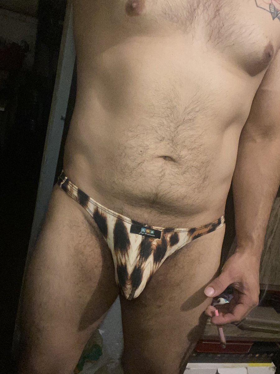 Willaaars's tweet photo. Buenas, buenaaaas🫡
Ando con antojo, quien me lo quita🥵😈🍆🍑💦 https://t.co/wEAesEpv7T