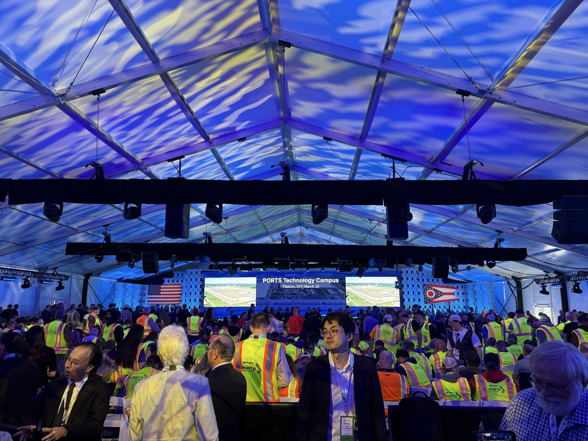 Charlie Roth tweet media