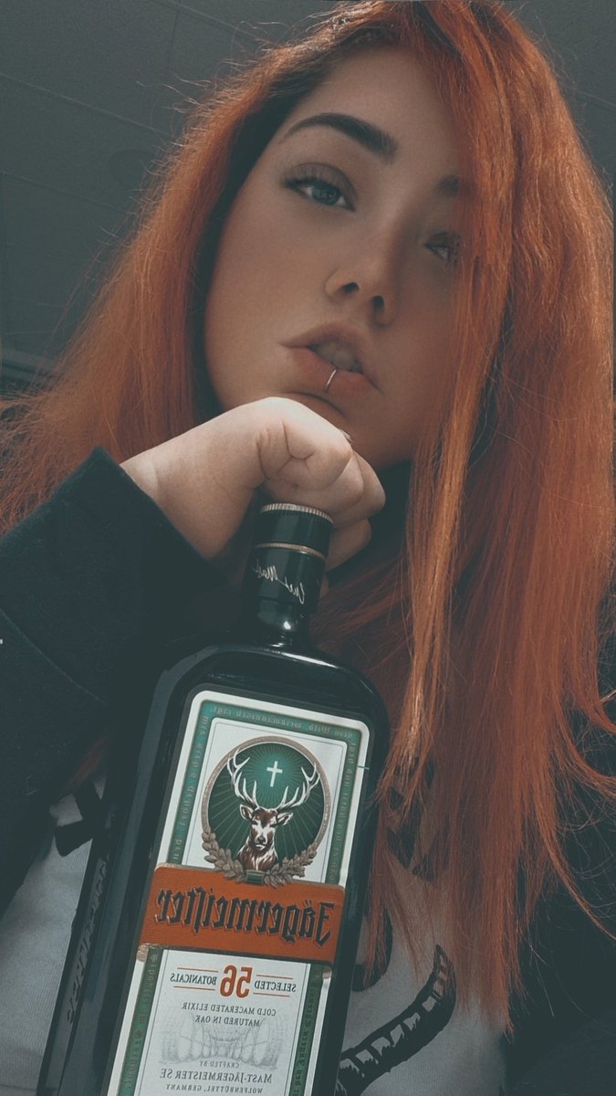 𒉭 🦋 Estef 🦋 𒉭 tweet media