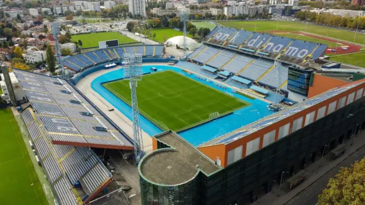 mdfnlshts's tweet photo. Vibebuilding stadiums since 1952. 😭🇭🇷 https://t.co/1cUCVdb2Ky