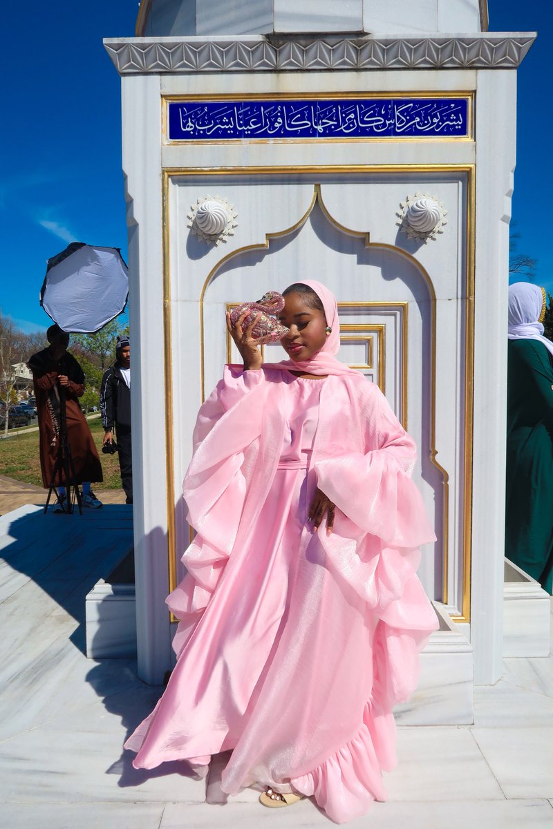 islamiyaaaah's tweet photo. eid mubarak 💅🏽 https://t.co/AVnpGa1Eiz