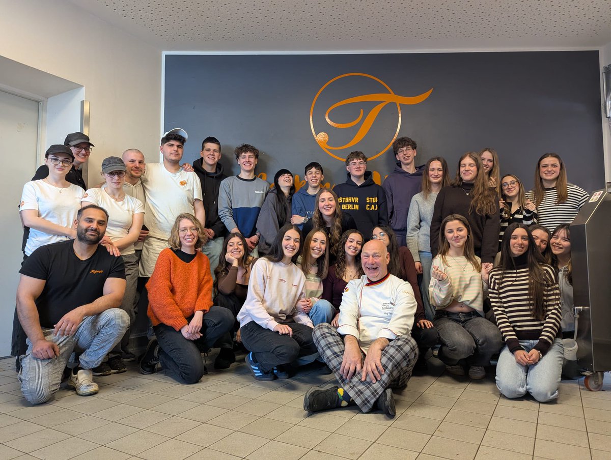 IES Antonio Tovar 🍏 tweet media