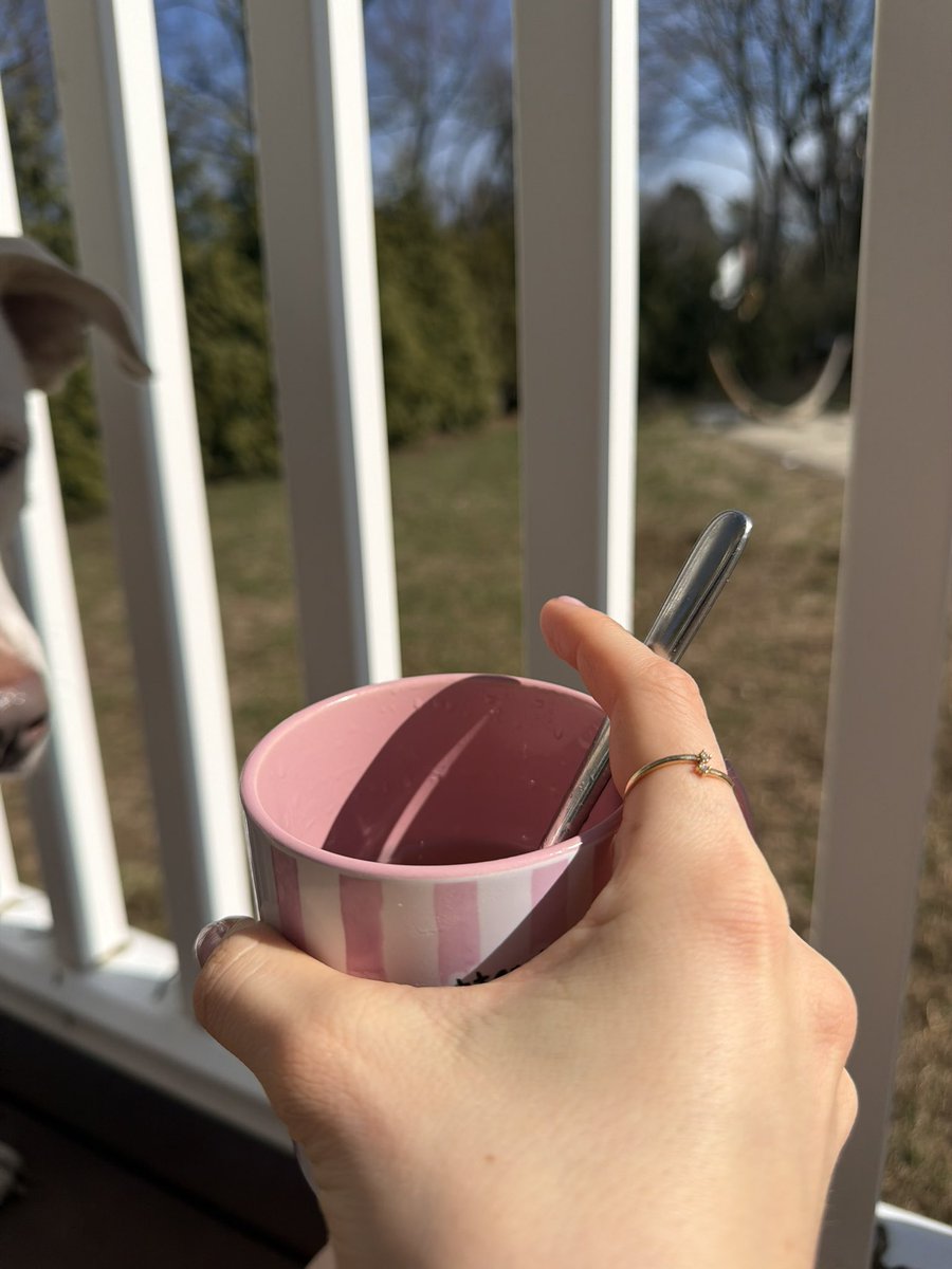 Mrs. Information tweet media