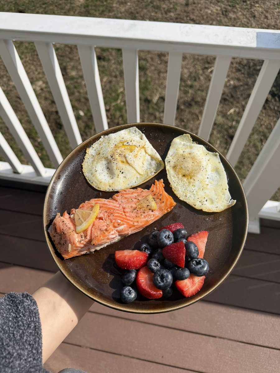 Mrs. Information tweet media