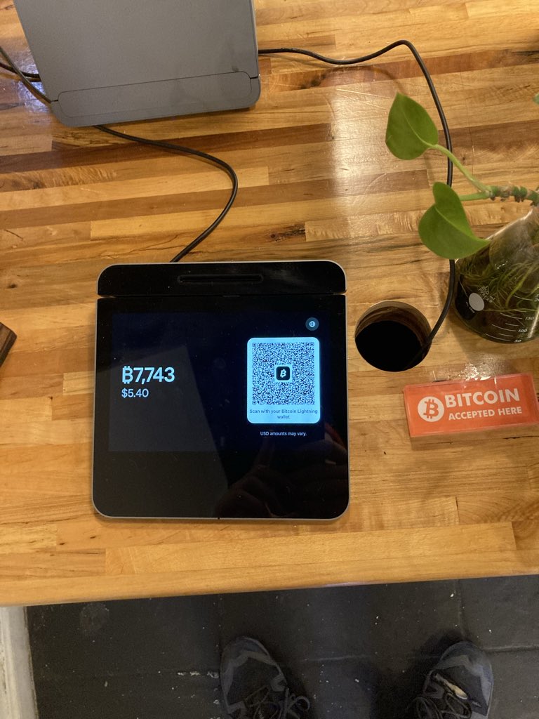 split_rewards's tweet photo. Truly a delicious cup of coffee at Cafe U in downtown DC. No better way to support a local business than removing processing fees with $BTC. #SpendBitcoin https://t.co/UaMtY9TeuW