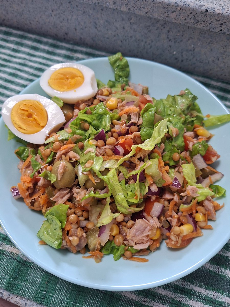 ismael_994's tweet photo. El almuerzo de hoy. https://t.co/XSUSCubelg
