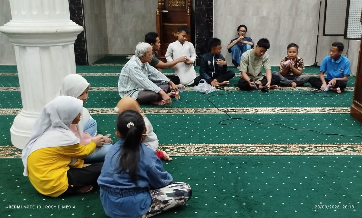 LDII_Jambi's tweet photo. Gema takbir menggetarkan malam Idul Fitri di Masjid Al Mukmin LDII Tambaksari
https://t.co/Cc2OZzzpvN https://t.co/2zD3ZYZ0sT
