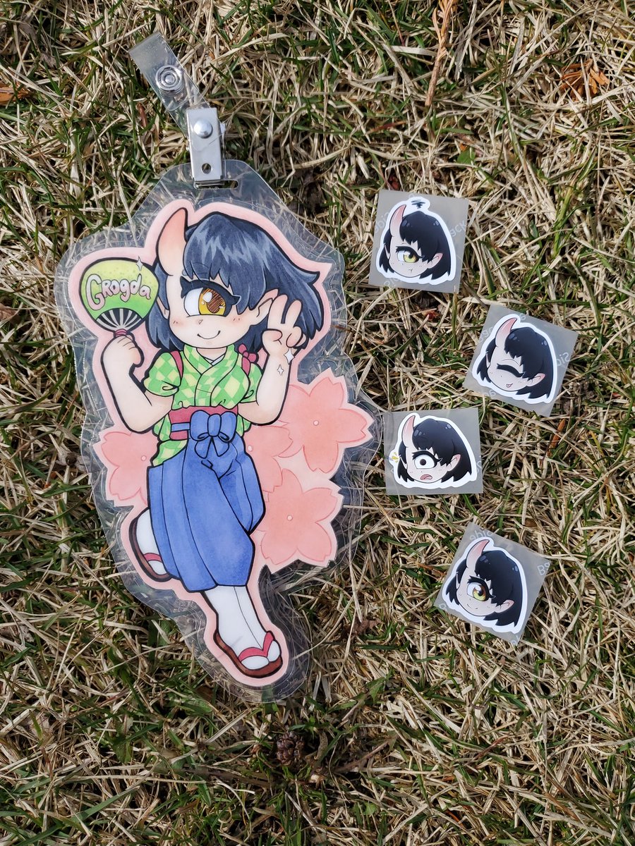 GrogdaChan's tweet photo. I got the most stunning 🎨 from @EmmyCrew !!
It's so STURDY, I'm so excited to wear it to Offkai~

You should absolutely 1000000% go give 'em a foIlöw pls pls pls 💚💚💚💚 https://t.co/1yNWsHNwX8