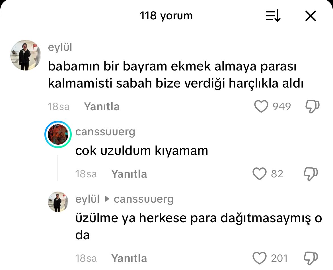B Y tweet media