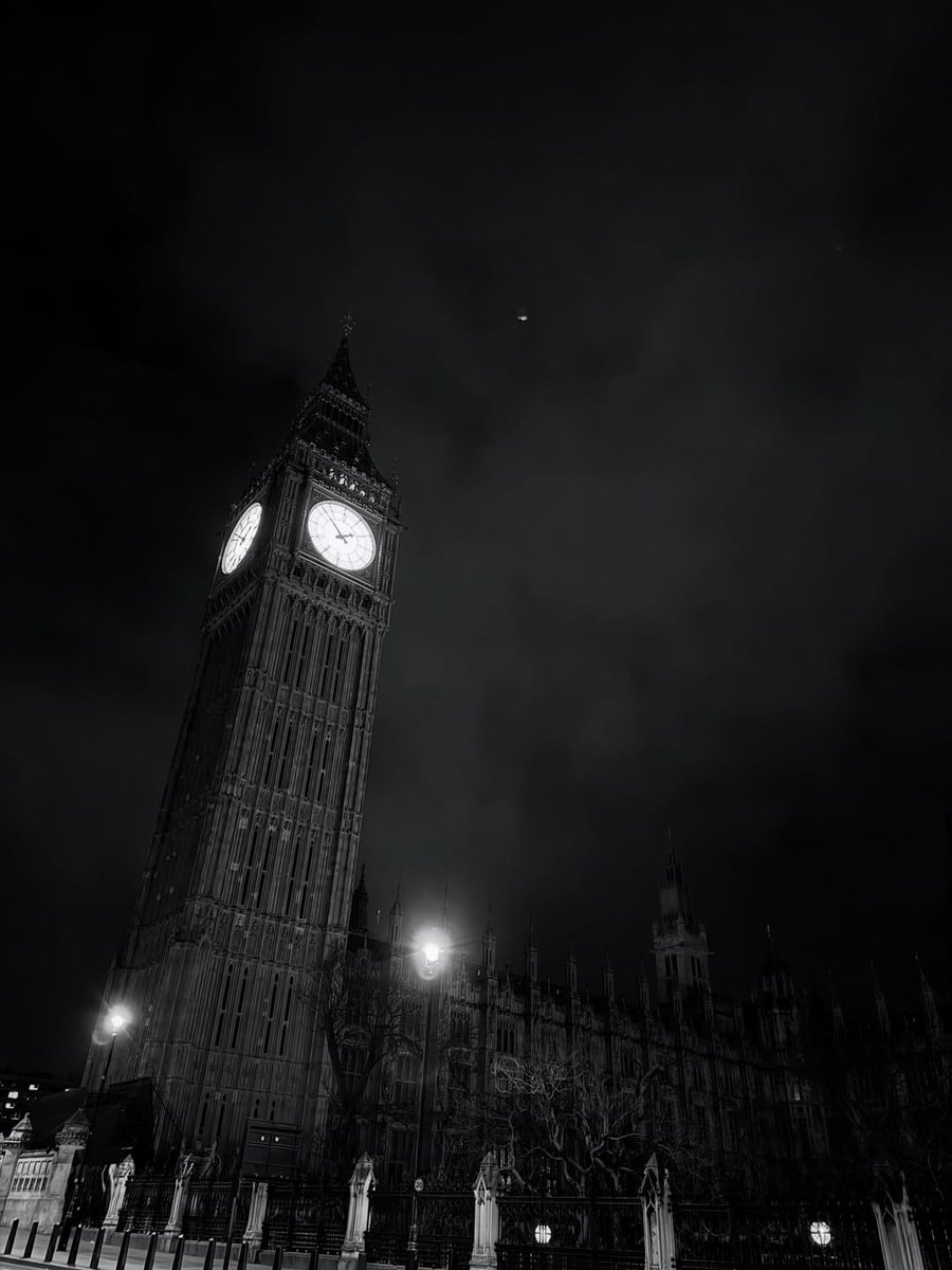 📸: #hutazone instagram update:

in London 🇬🇧