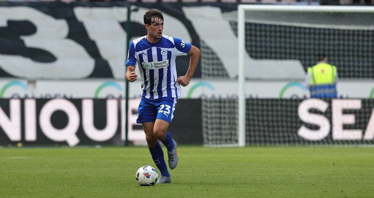 LaticsBase tweet media