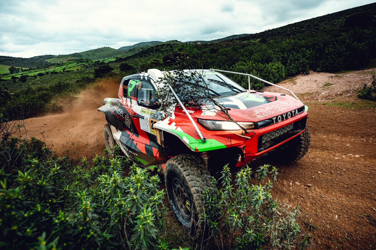 Yazeed Racing - DAKAR LEGENDS 🏆 tweet media