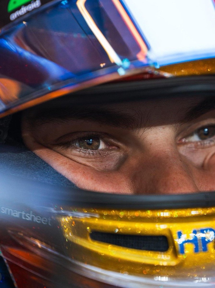 ₘₐgₒ tweet media