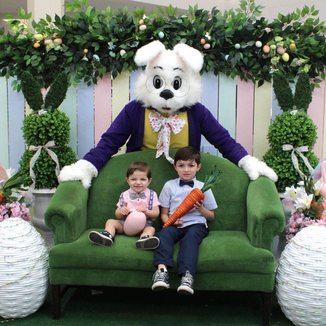 VIPHolidayPhoto tweet picture