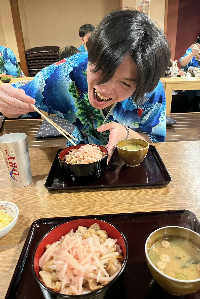 ぴろりん tweet media