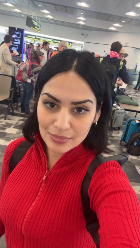 Suzy Exposito tweet media