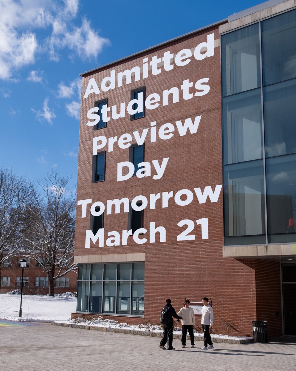 Regis College tweet media