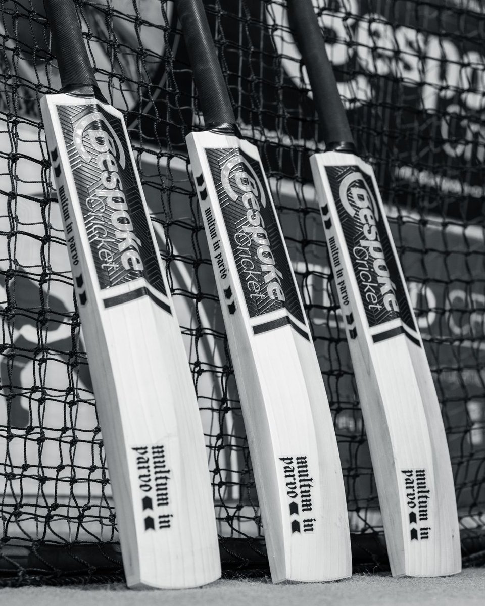 Bespoke_Cricket's tweet photo. MiPar in black & white hits differently.
Pure design.
Pure intent.
Pure performance.
No distractions. Just focus. 🎯
Out now. ⚡
Shop now: https://t.co/YFK1C7MBrX
#BespokeCricket #MiPar #cricket🏏 https://t.co/PU9GABYFk4
