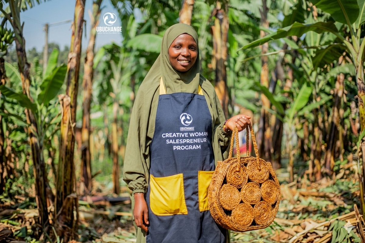 UBUCHANGE tweet media