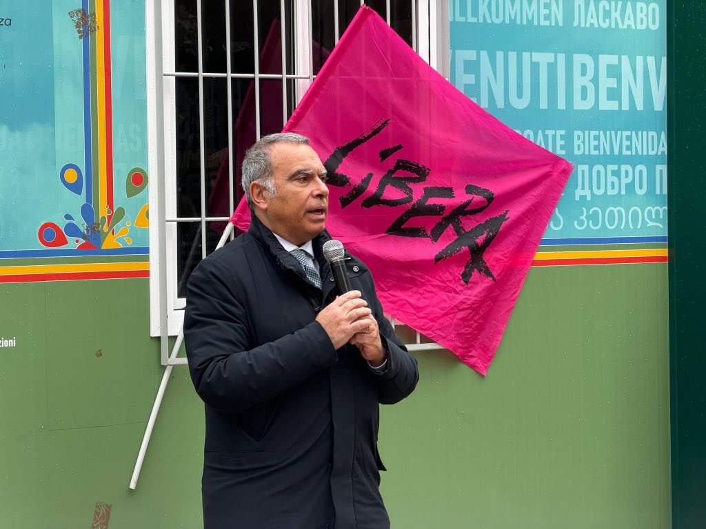 Ieri mattina, in piazza Cesare Battisti, ho preso parte alla Camminata della legalità, in vista della XXXI Giornata della memoria e dell’impegno in ricordo delle vittime innocenti delle mafie.

➡️ facebook.com/share/p/1HuHa1…