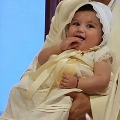 to aqui pensando que essa foto do meu icon já tem 2 anos e essa princesinha já tá andando, falando e super inteligente 🥹
aaah lía, eu te amo demaissss!! 💖