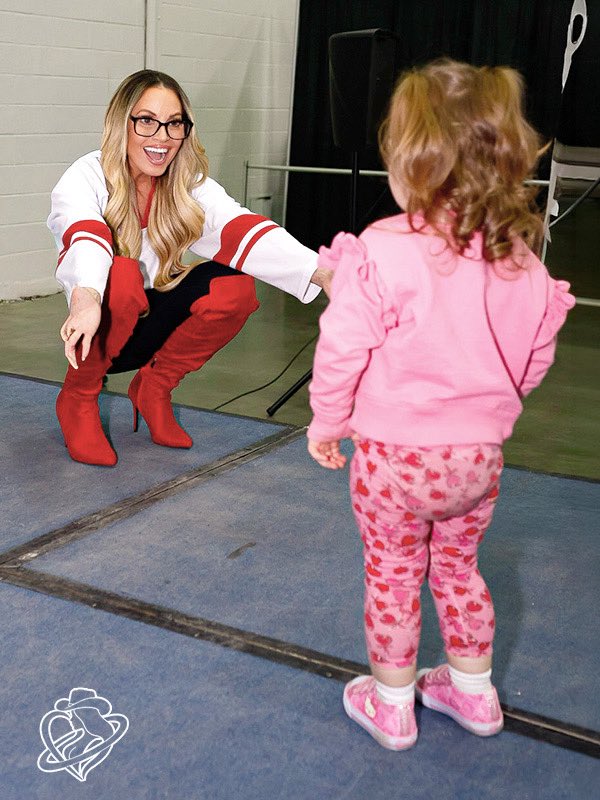 Trish Stratus tweet media