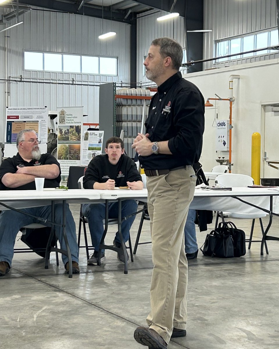 FTGUpProject's tweet photo. @FTGUpProject director Dr. Doug Jackson-Smith recently participated in a meeting and tour of some facilities at @CFAES_OSU Wooster Campus by The Wayne County Ag Success Team. Photo credit: Wayne Economic Development Council
#WayneCountyOH #WEDC #Wayne #NortheastOhioRegion #NEOhio https://t.co/CfFuwwBuDL