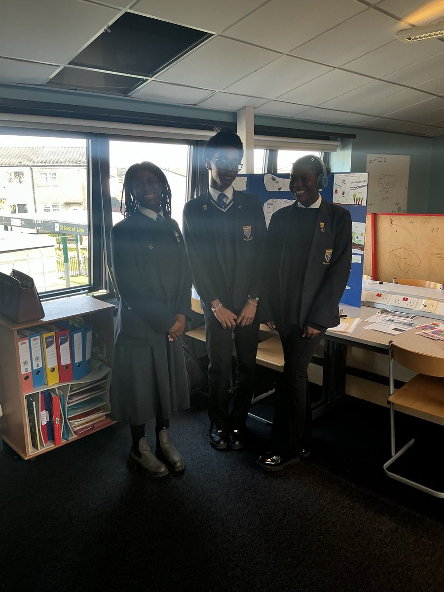 Miss Burrell tweet media