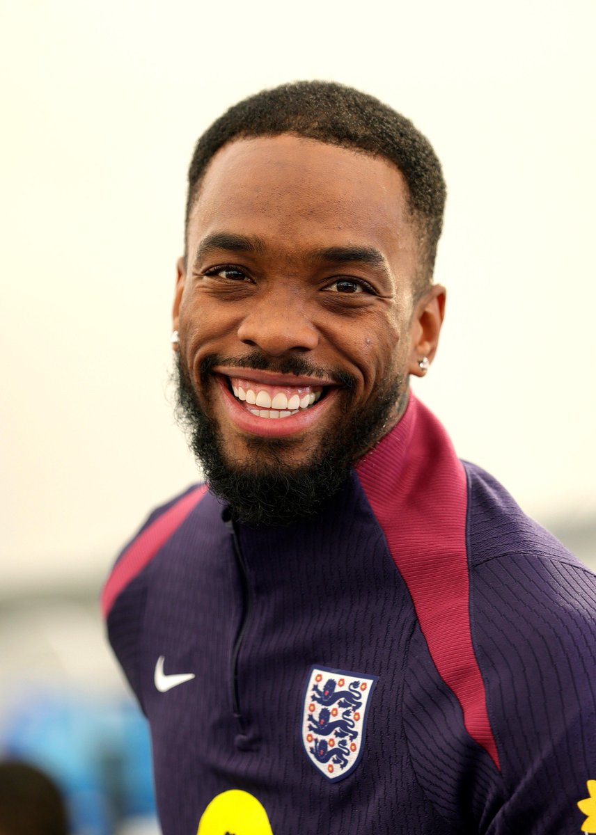 عمرو tweet media