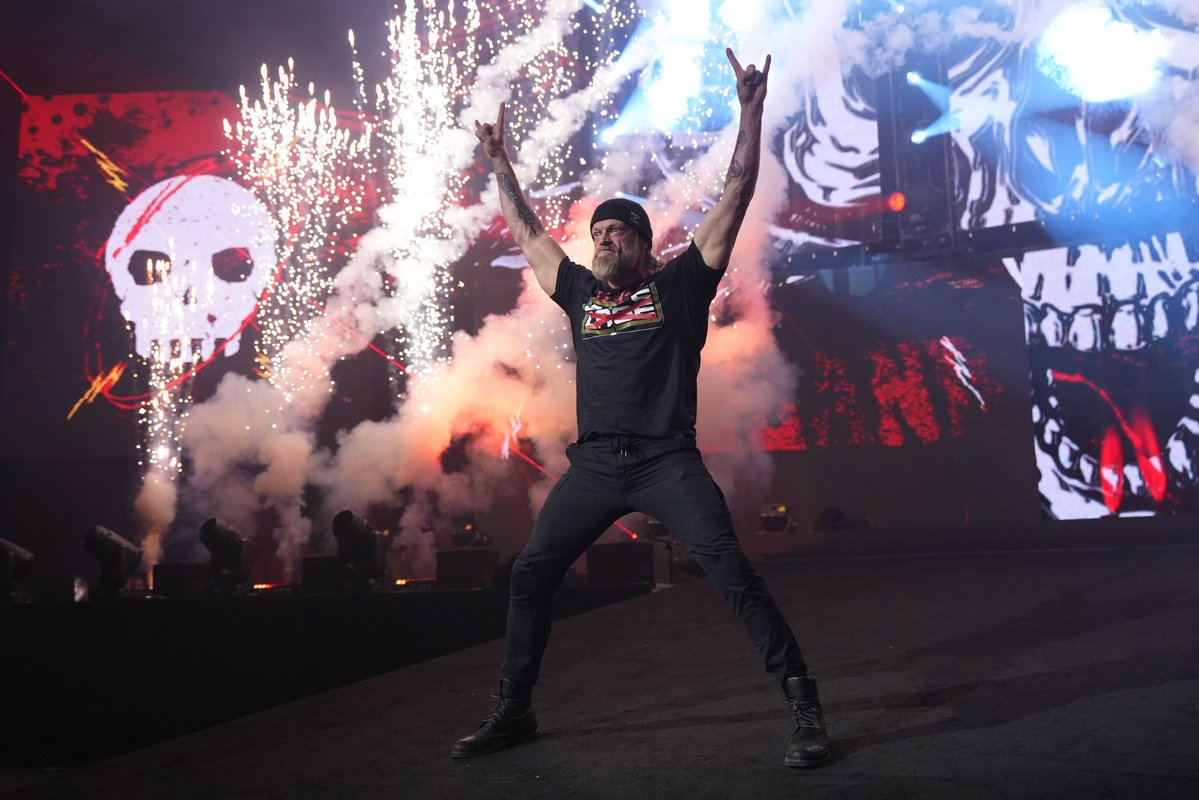 ShopAEW.com tweet media