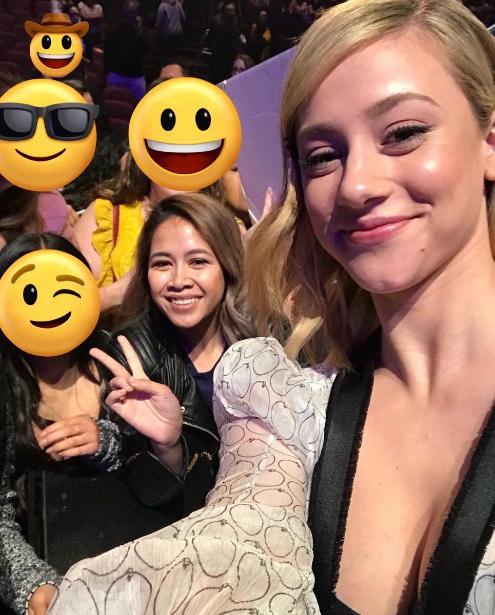 Dessytothemax's tweet photo. lili reinhart used my cellphone to get this selfie. lili bumped into tae in the swim mv which means tae also touched my cellphone 🤡 https://t.co/jpt6IgyRr3