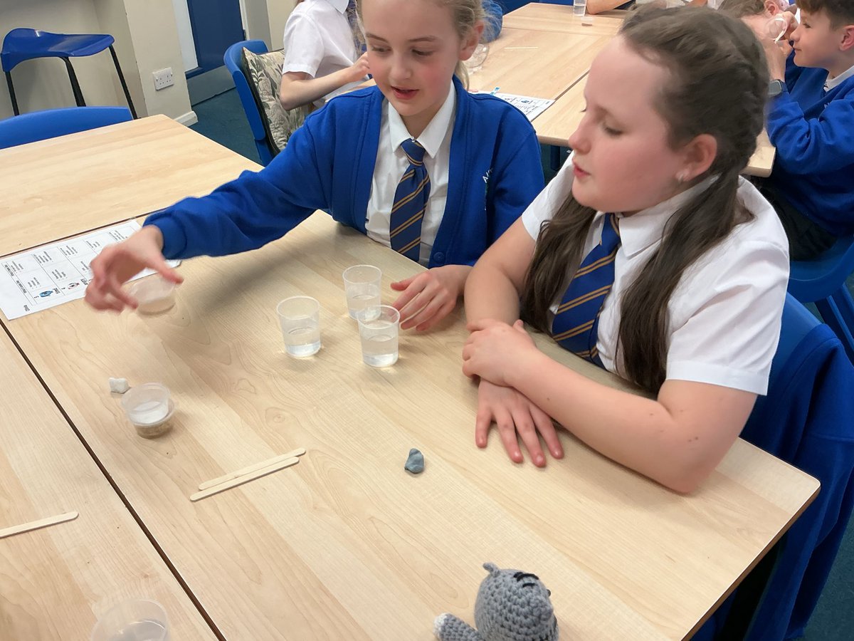Y5Auckley's tweet image. Year 5 had a wonderful time looking at solubility as part of our ‘Properties of Materials’ topic 😊 #Britishscienceweek
