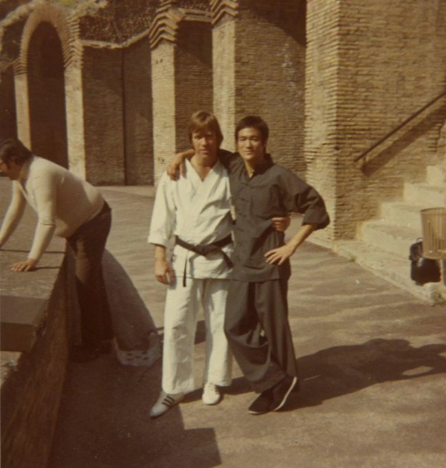 subcoolture's tweet image. 🎬 Bruce Lee and Chuck Norris in the Roman Colosseum during the filming of The Way of the Dragon in 1972.