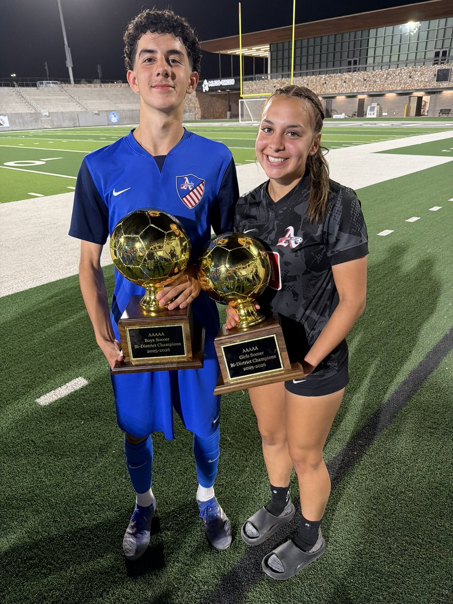 Daniel Escobar tweet media