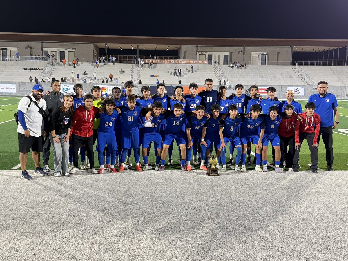 Daniel Escobar tweet media