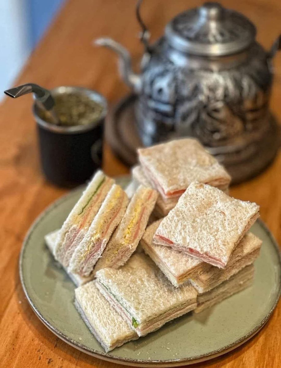 𝐈𝐍𝐃𝐈𝐑𝐄𝐂𝐓𝐀𝐒 ✈ tweet media