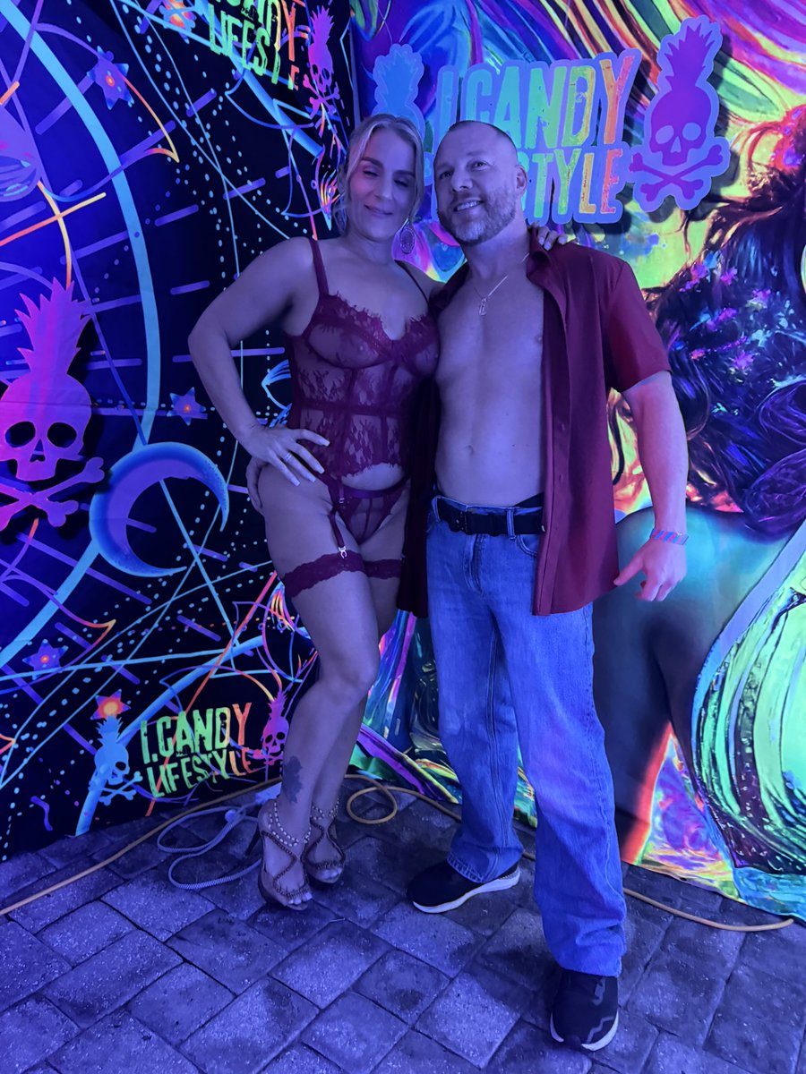ItalianViking79's tweet photo. Amazing 1st at Secrets iCandy takeover. This is going to be a hot 🔥weekend https://t.co/8SWUjtG0pb