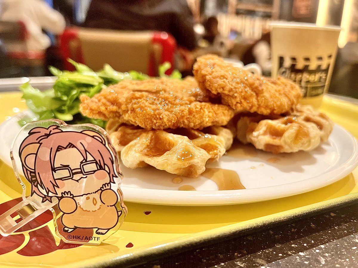 marema_sngk's tweet photo. はむんじさんを連れて美味しいもの食べて、映画見て、美味しいもの食べて、美味しいもの食べた！移動の合間やカフェでぽちぽち文章打ったりもして、いい気晴らしになった連休初日でございます☺️
今日は何して遊ぼかな〜 https://t.co/MJKjdLqNKa