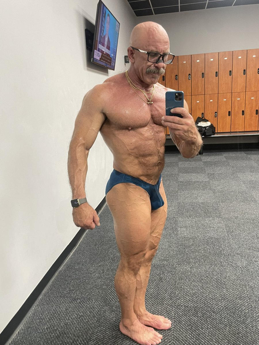 MuscleJoe tweet media