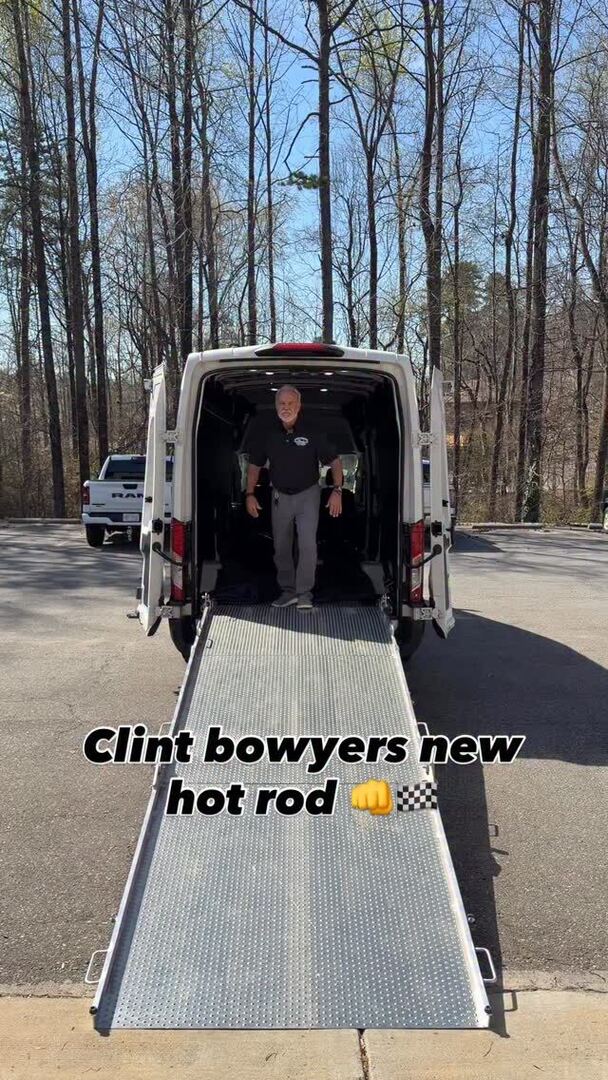 Southern Country Customs tweet media