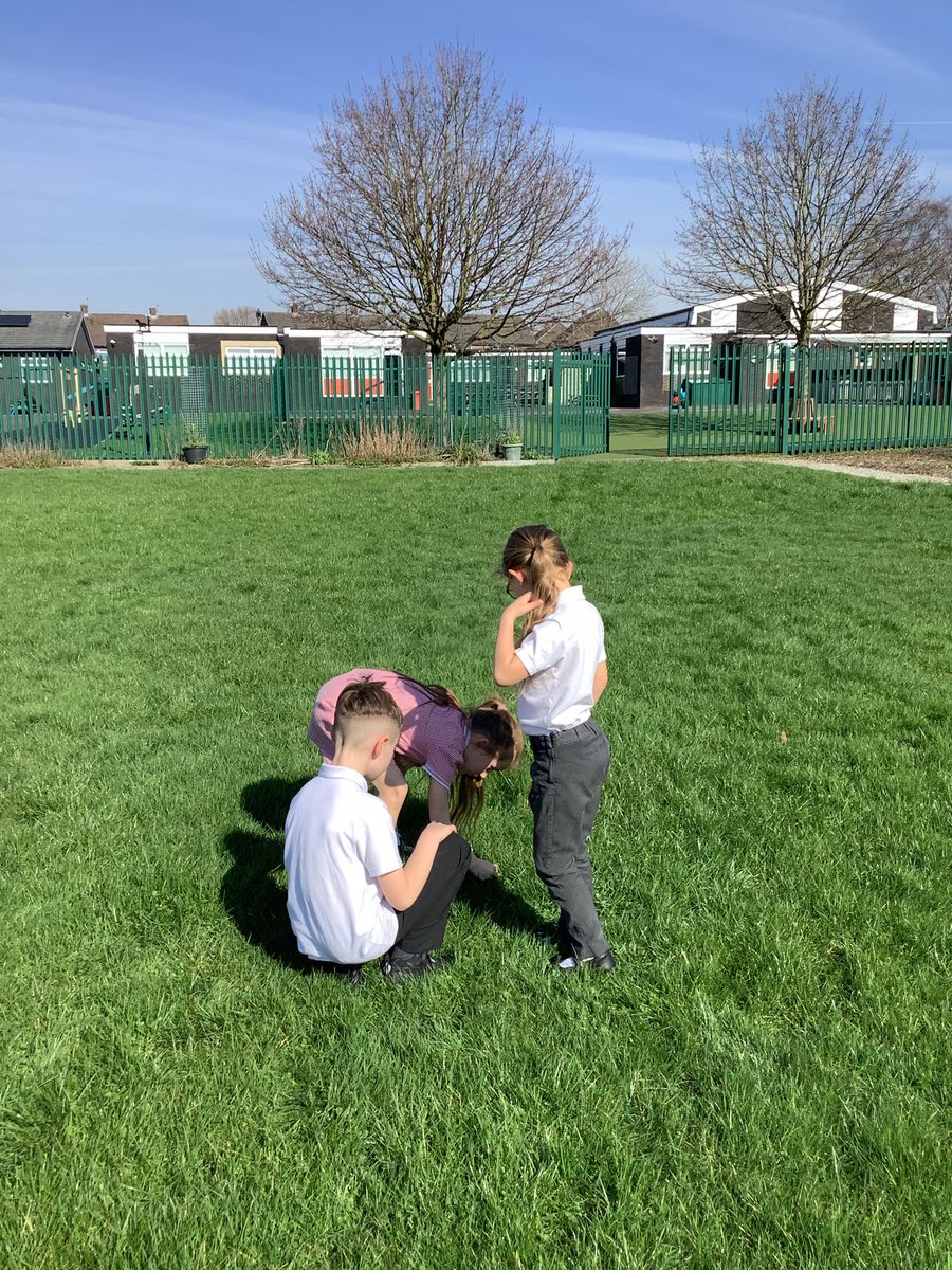 Y3HAS's tweet photo. Getting some fresh air after working extra hard during assessment week🤩☀️ https://t.co/Fy4pdQviwL