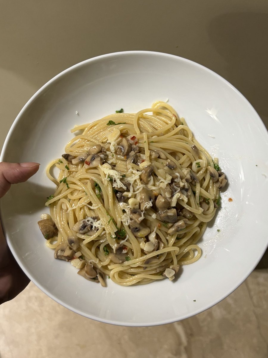 sillybillydillydally🪻 tweet media