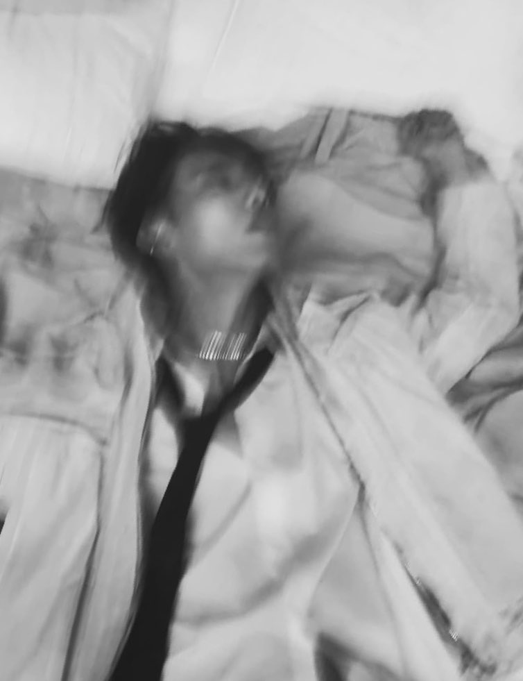 hotty is unique tweet media