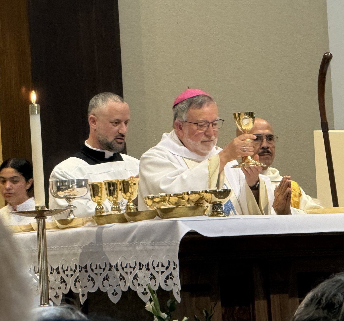 SteierGroup's tweet photo. Partner Progress Report: Holy Rosary, Woodland, CA gathered over 1,000 parishioners for a Mass of Dedication, celebrated by Bishop Jaime Soto, marking the opening of their beautiful new church. The Steier Group team was honored to attend. Congratulations! https://t.co/Y9mUMKMXJK https://t.co/T5QtwcQET3