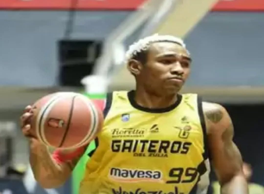 #20Marzo GAITEROS DEL ZULIA INVICTOS Y PIRATAS AUN NO GANA. SPB al día en Basket Report Link youtu.be/PMuaxZjPrXU?si…
<a href="/BASKETREPORT/">BASKET REPORT</a> <a href="/PASTVDEPORTES/">PASTV DEPORTES🏀⚾🏈⚽</a> <a href="/MegasportsT/">megasports.tv</a> <a href="/canal_i/">Canal i</a> <a href="/spbvenoficial/">SPB 🇻🇪</a> <a href="/GaiterosCA/">Gaiteros del Zulia "Los Comecandela" 🔥</a> <a href="/pirataslaguaira/">Piratas de La Guaira</a> #venezuela #gaiteros #piratas #spb2026 #elpionero #baloncesto