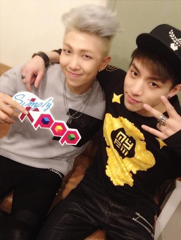 𝔞𝔯𝔬🕷️𝔦𝔰 𝔦𝔫 𝔞𝔳𝔞𝔩𝔬𝔫 tweet media