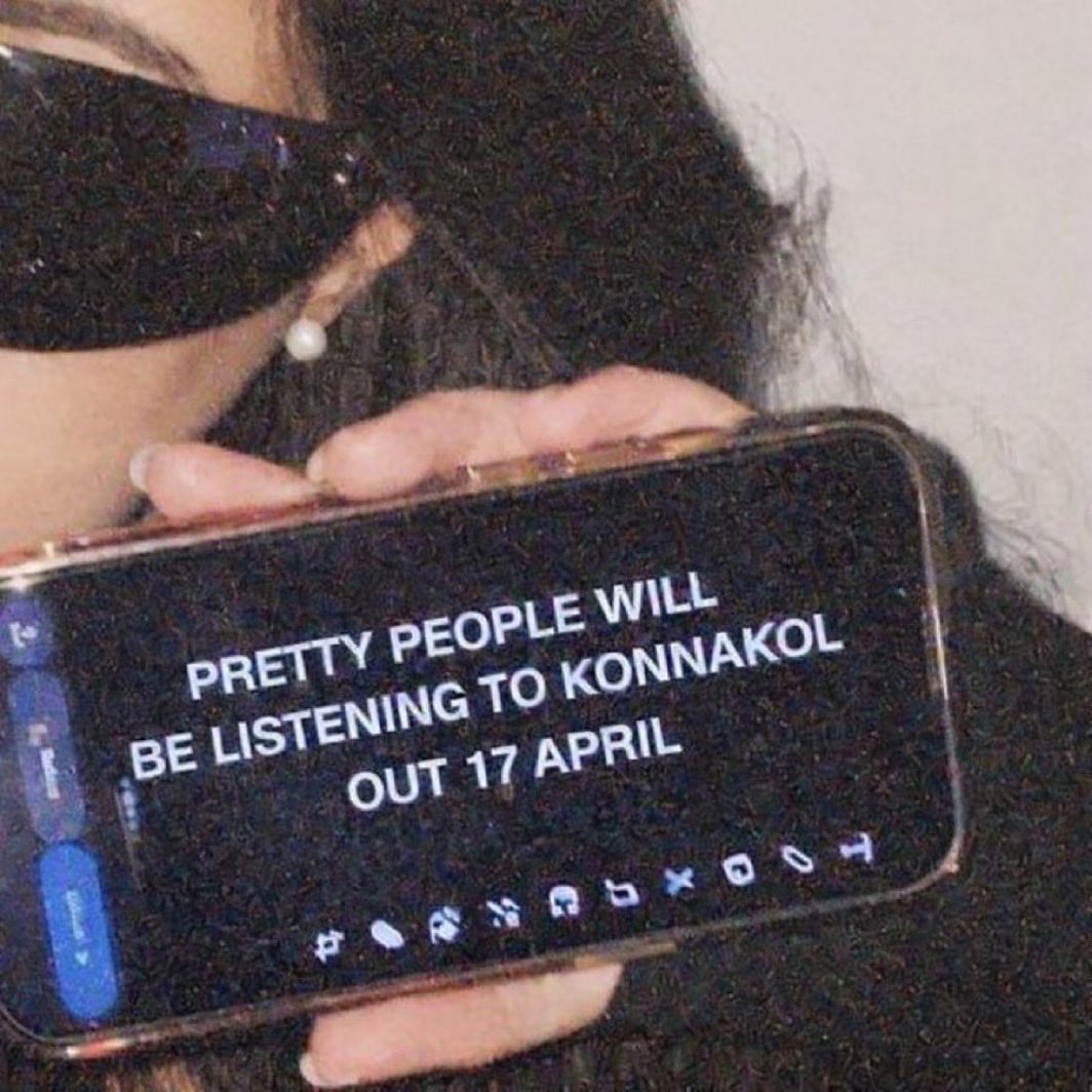 ari 𓃮 tweet media