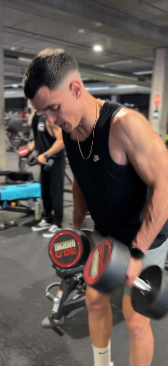 Sebastiáncp98 🇮🇨 tweet media